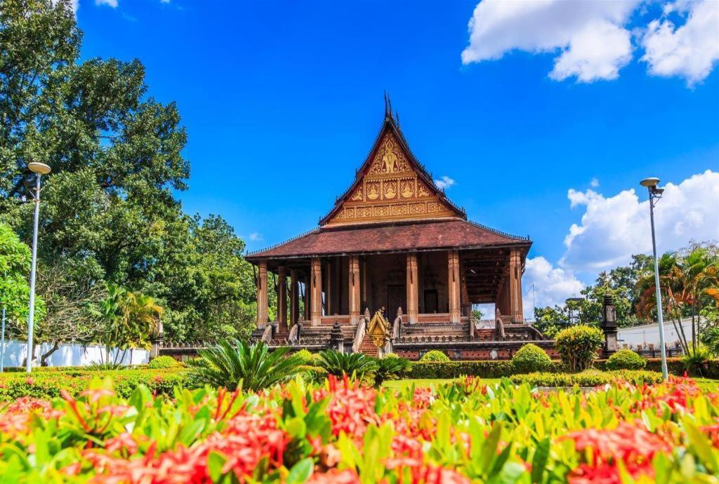 Moonlight Champa Hotel Vientiane Buitenkant foto